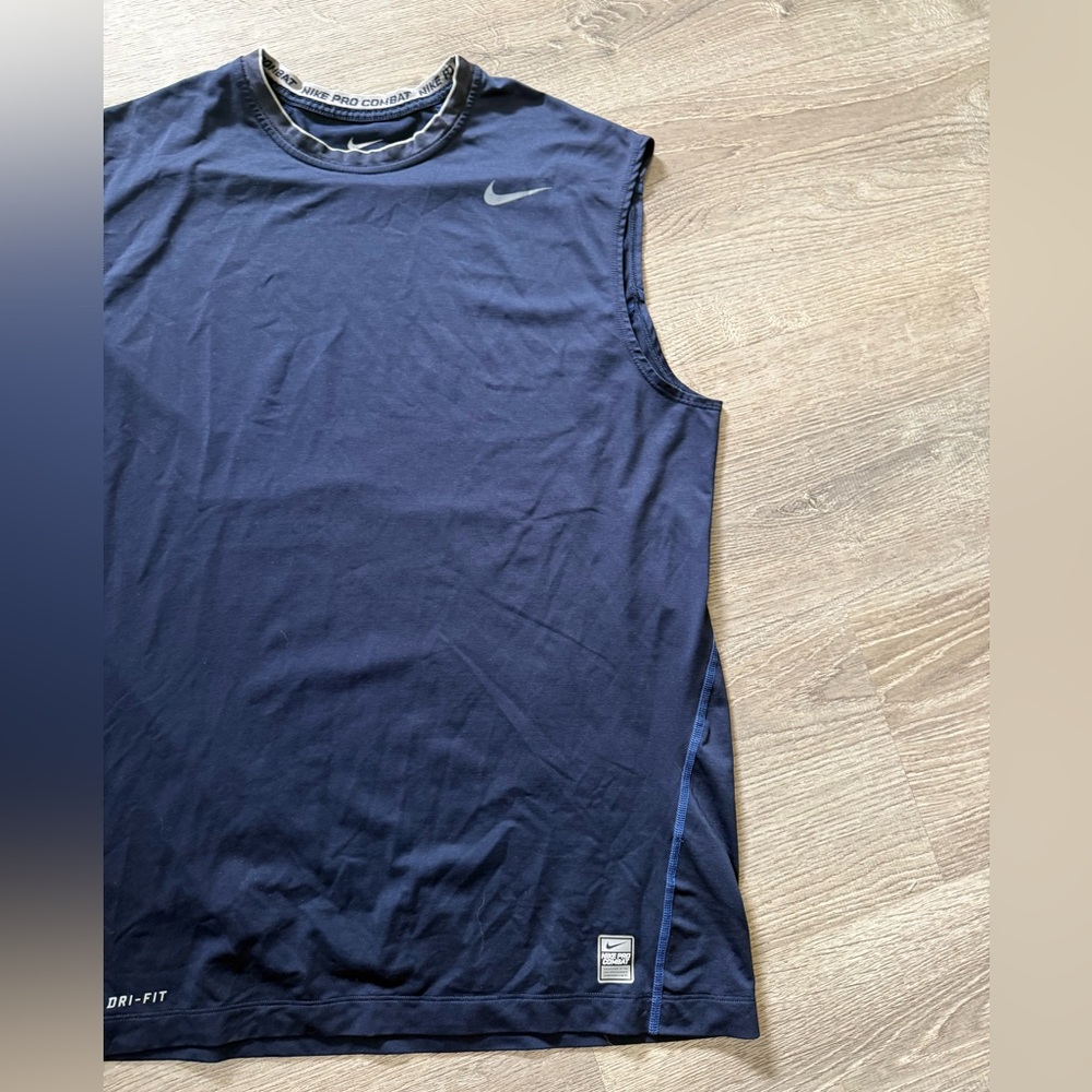 •NIKE• TANK TOP - Picture 2 of 7
